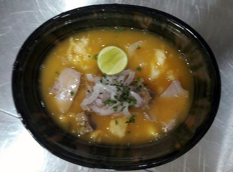 Encebollado ecuatoriano servido