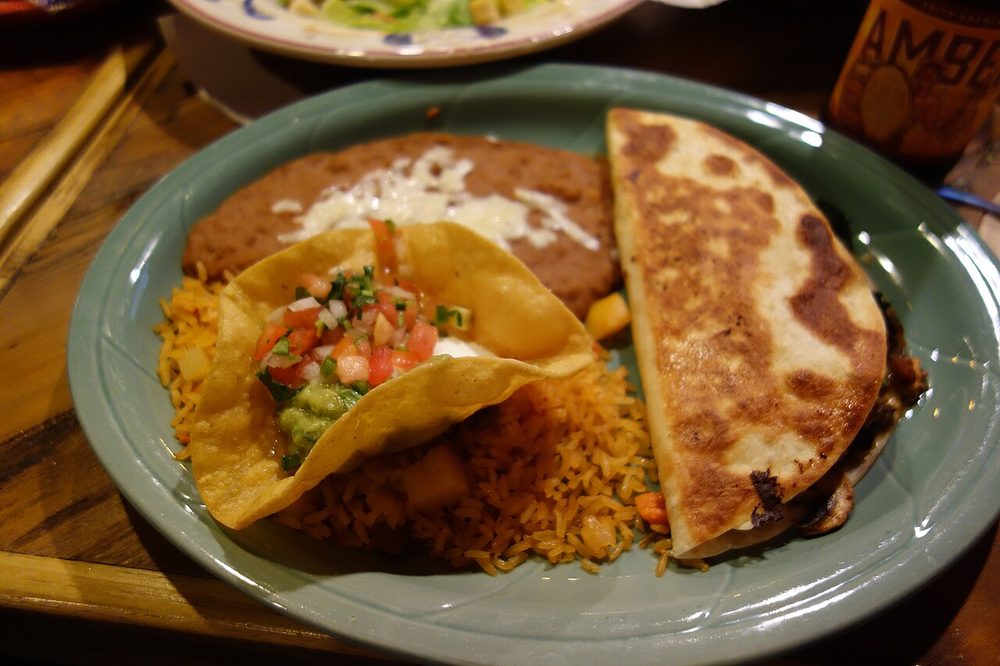 Quesadillas servido